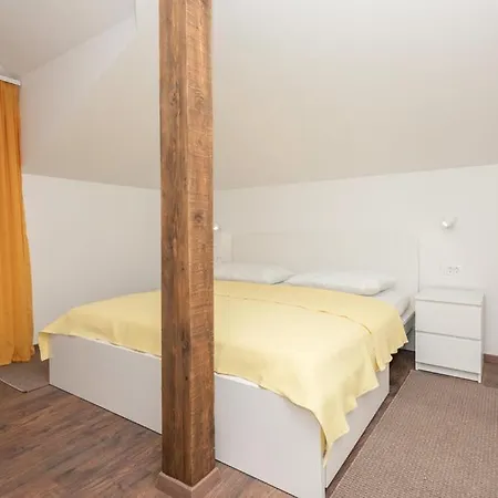 Ala Da-apartman Sa Bazenom Lägenhet *