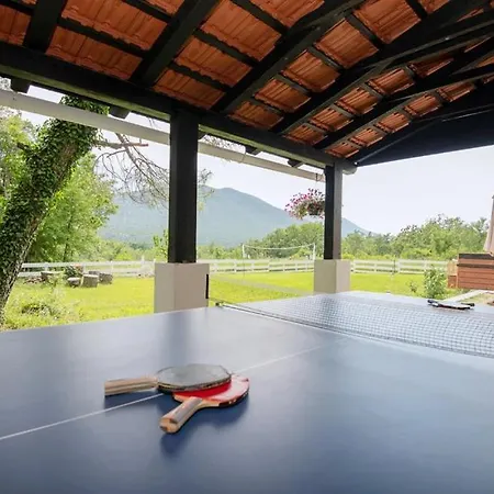 Ala Da-apartman Sa Bazenom *