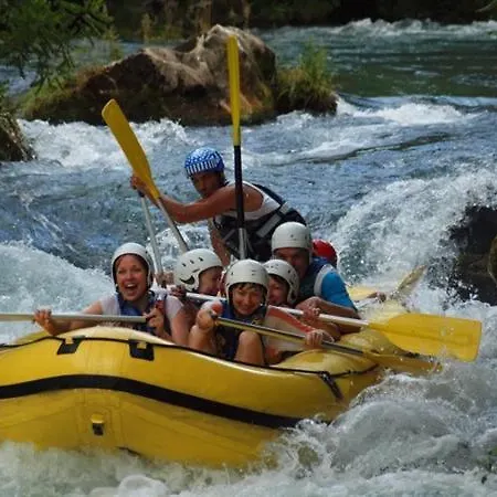 Appartement Ala Da-apartman Sa Bazenom Zadvarje