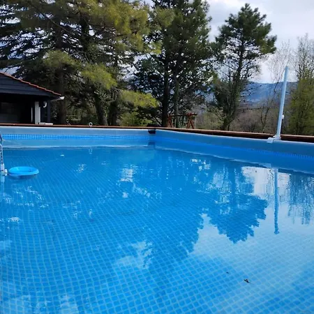 Lägenhet Ala Da-apartman Sa Bazenom *