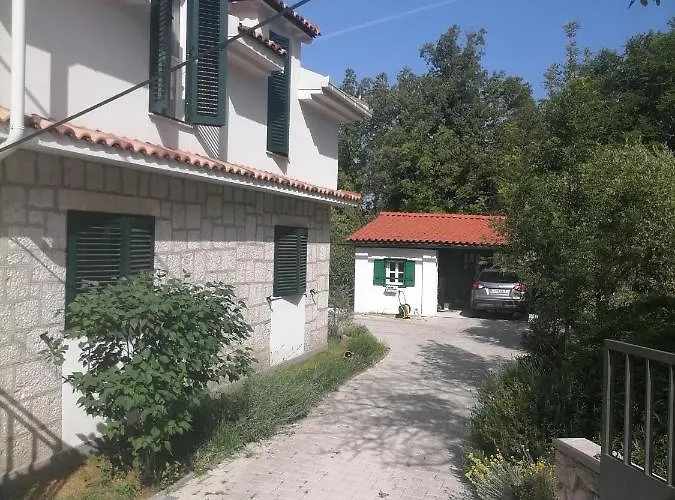Ala Da-apartman Sa Bazenom Lejlighed
