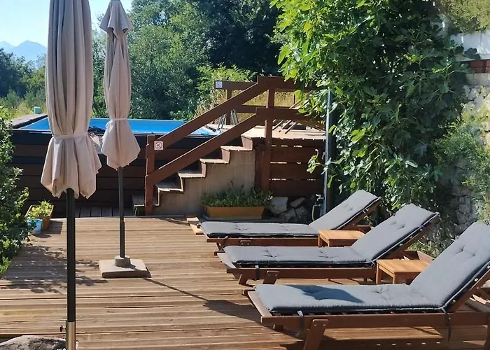 Ala Da-apartman Sa Bazenom * Zadvarje